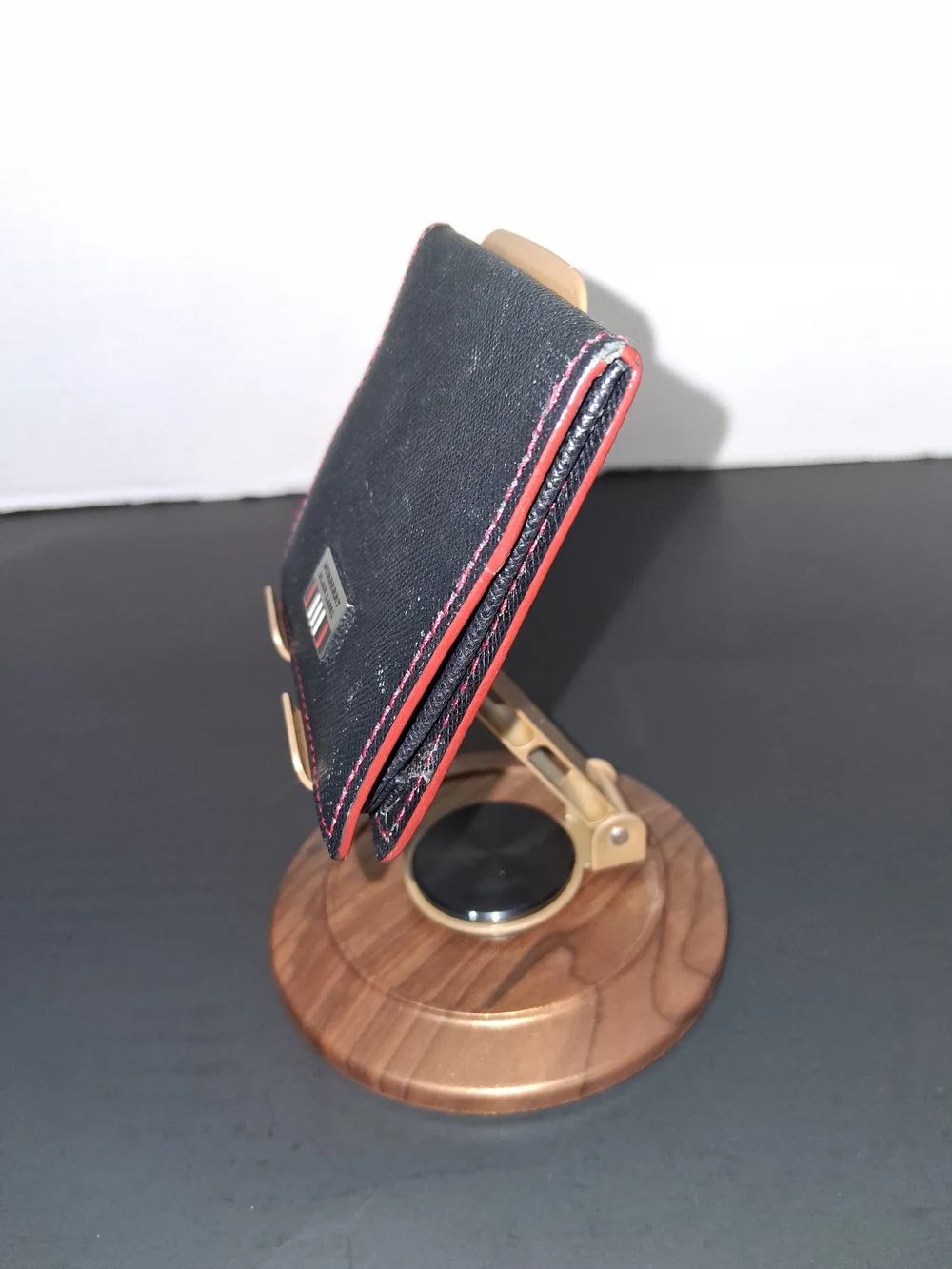 Burberry compact accessory